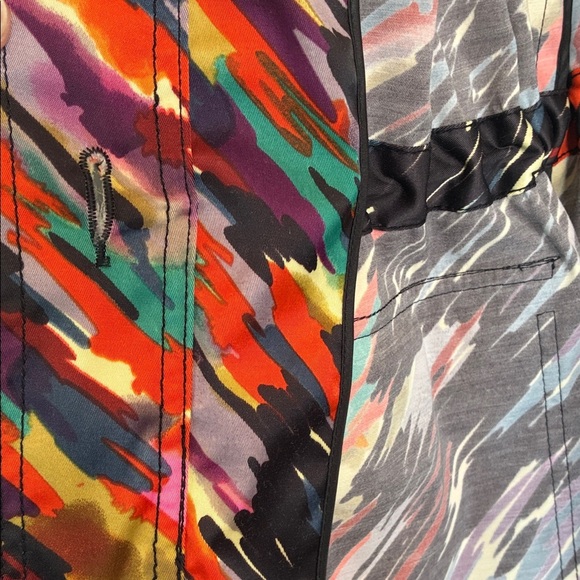 Women's jacket, Colorful Abstract, drawstring waist & trench styling. SP - Picture 11 of 17